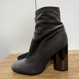 Aldo Suede silver ankle bootie size 7